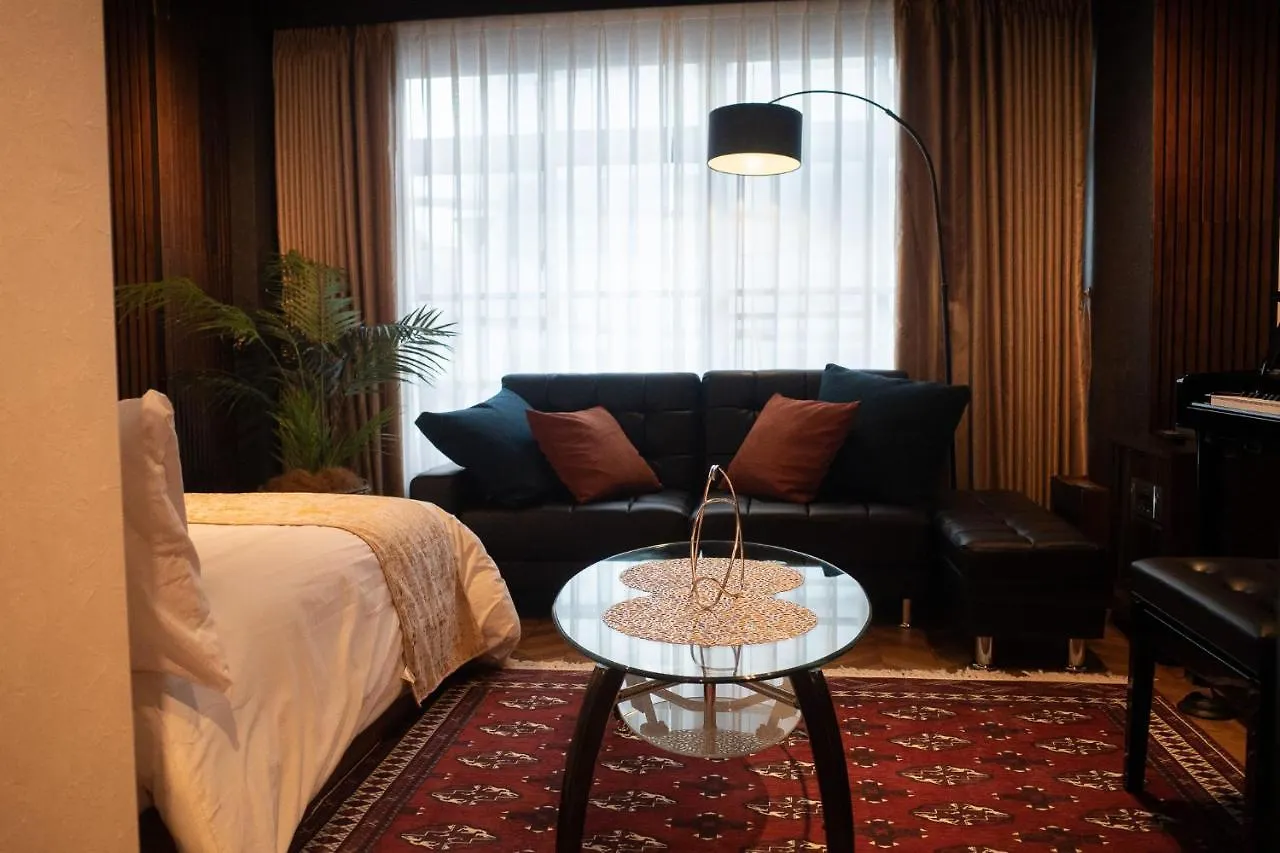 Acoustic Garage Apartment Tokyo