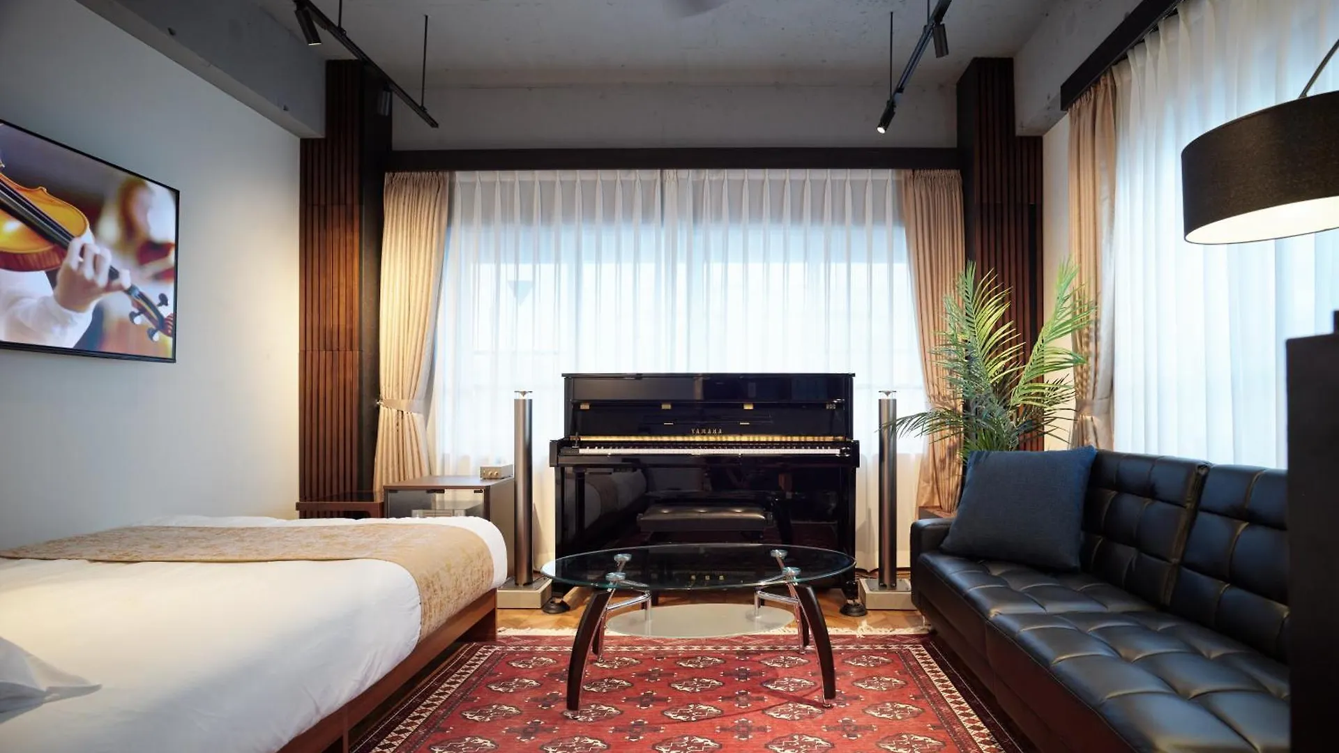 Acoustic Garage Apartment Tokyo